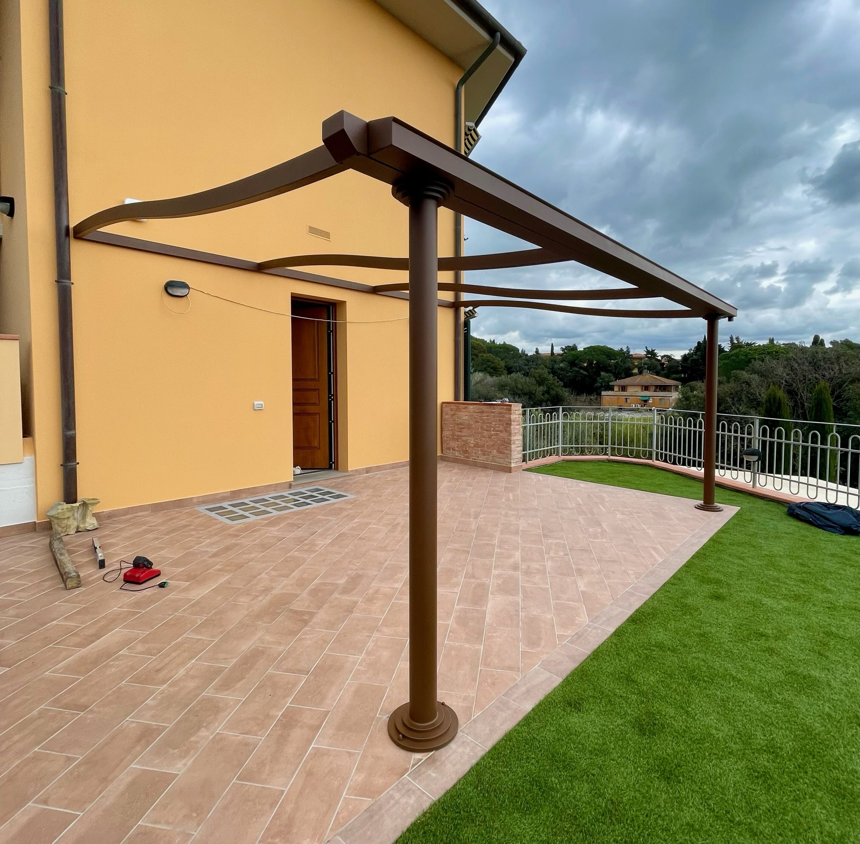 Tettoie e pensiline in ferro - immagine 4